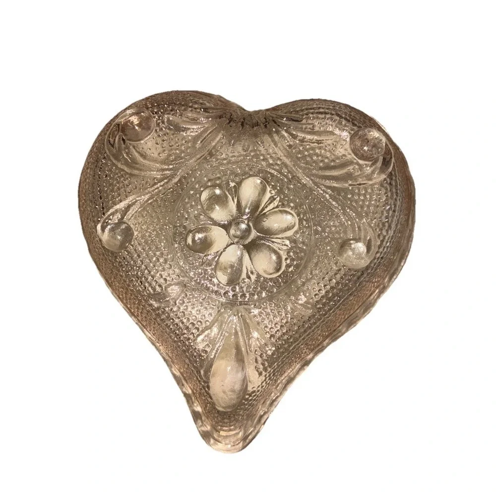 Vintage Indiana Glass Heart Trinket Dish Candy‎ Nut Tiara Sandwich Pink Peach